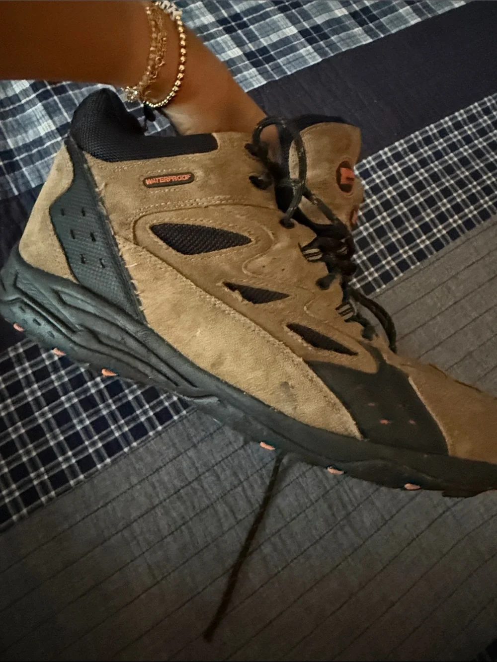 Alpine Design sturdy suede